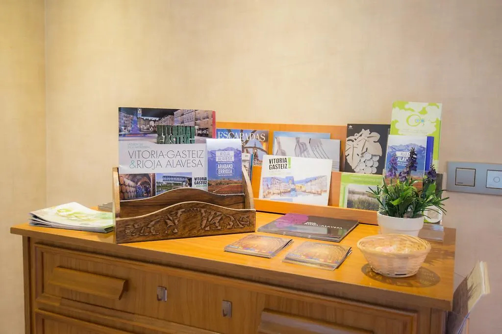 Apartamentos Gasteiz Vitoria-Gasteiz 0*,  Spain
